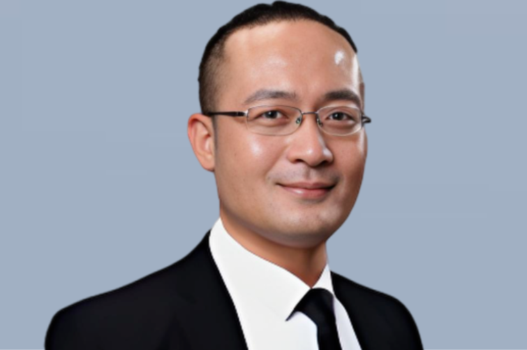 李小雄